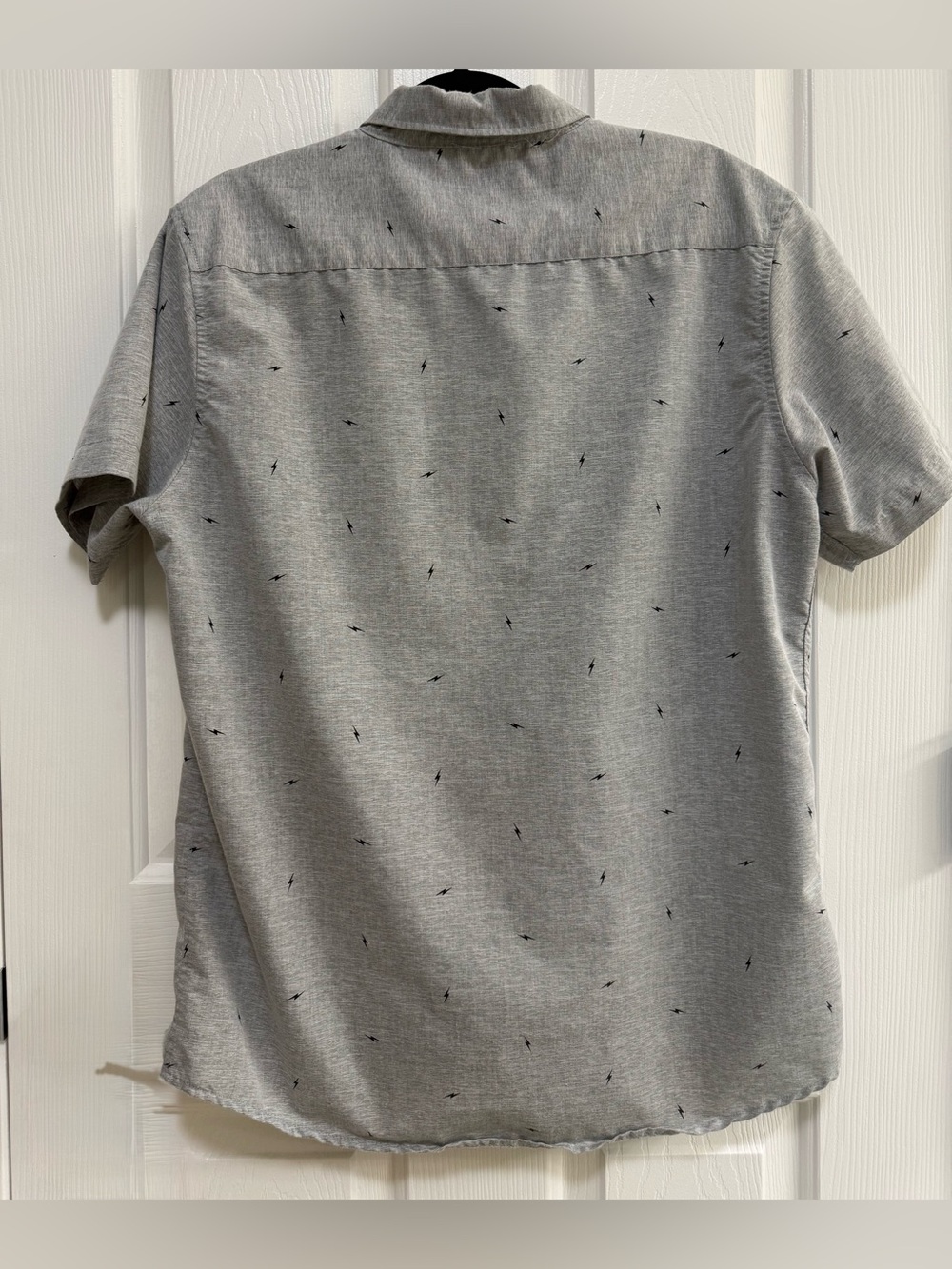 Molokai Surf Co. Short-Sleeve Gray Button-Up Shirt with Lightening Bolt Design - Picture 4 of 4